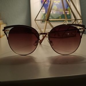 feminine and cheeky cat eye sunglasses
